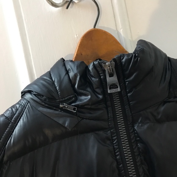 Guess jacket size small - Picture 5 of 8